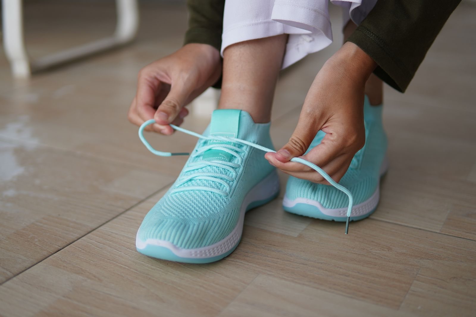 Sport shoe lacing detail